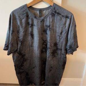 Lululemon men’s dye shirt